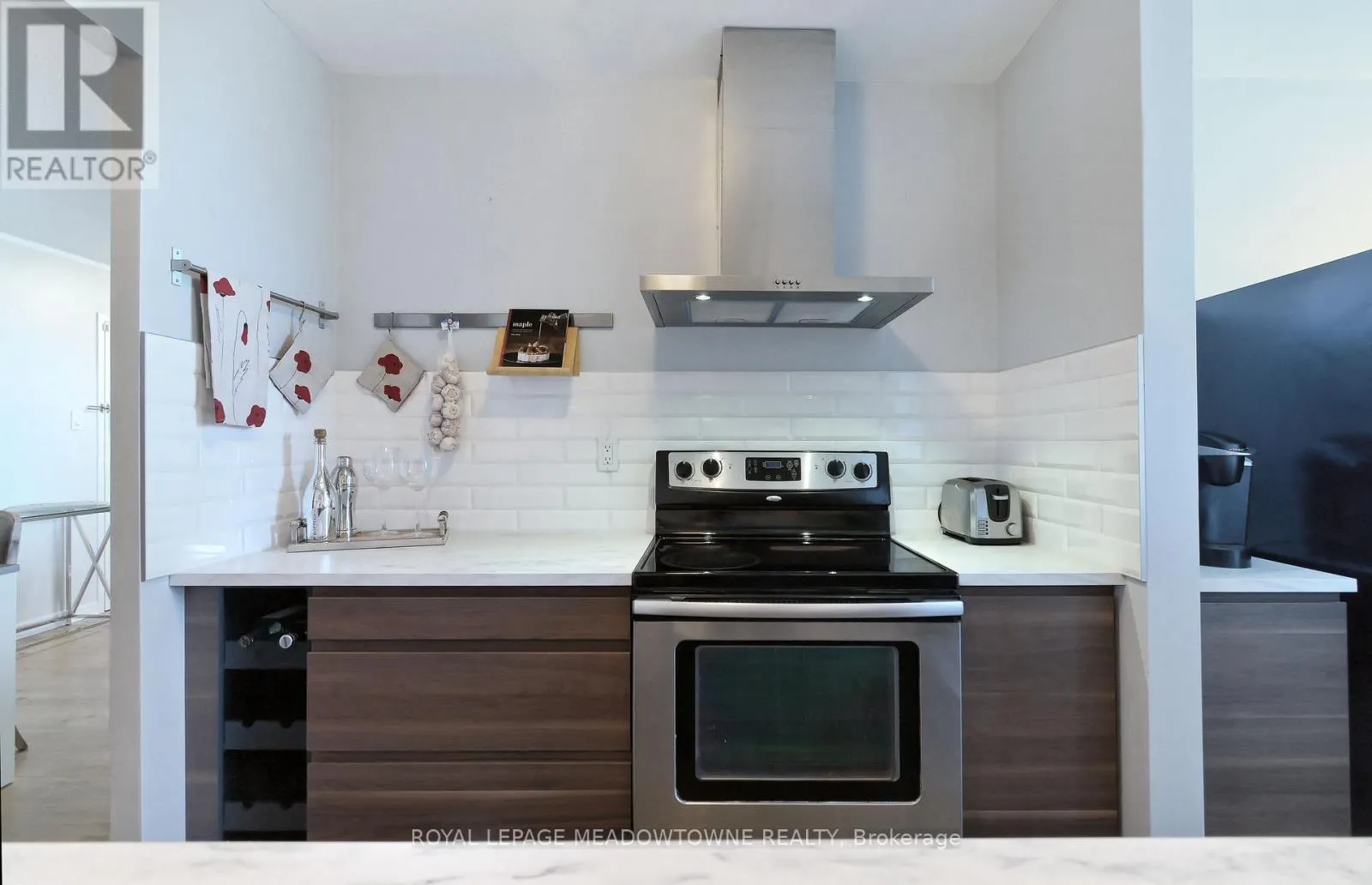609 - 966 INVERHOUSE DRIVE