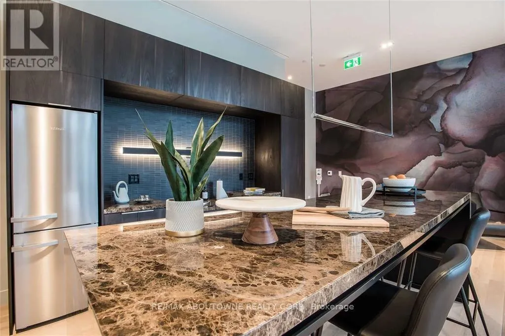 BO211 - 133 BRONTE ROAD