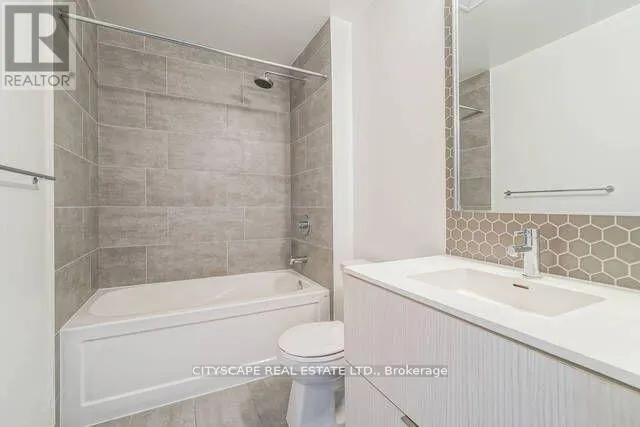 1507 - 2520 EGLINTON AVENUE W