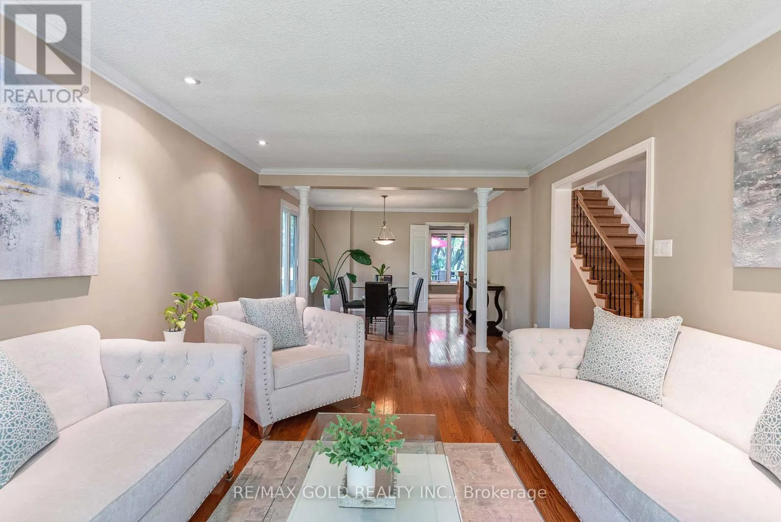 52 PALMER CIRCLE