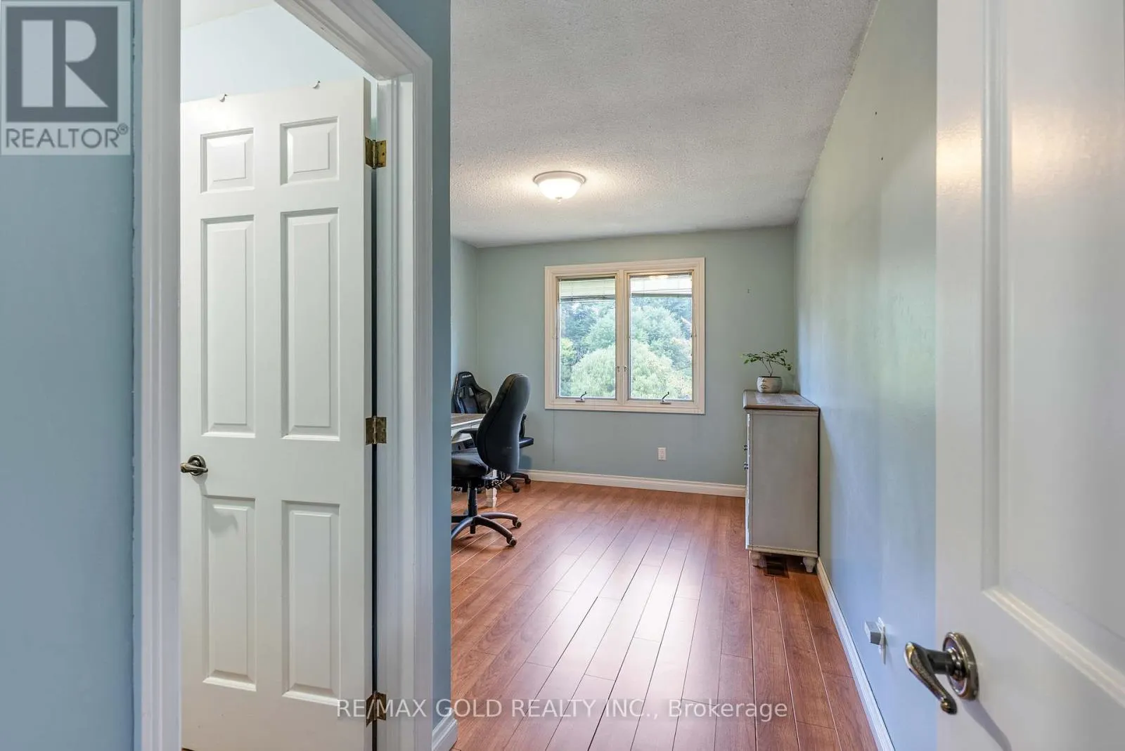 52 PALMER CIRCLE