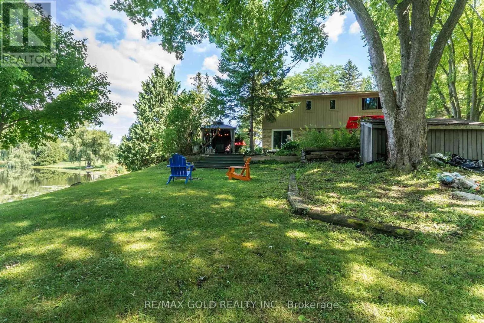 52 PALMER CIRCLE