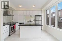 3192 MINTWOOD CIRCLE