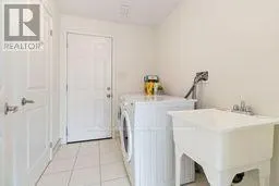 3192 MINTWOOD CIRCLE
