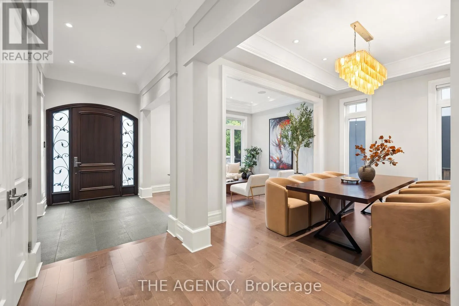 11 BURROWS AVENUE