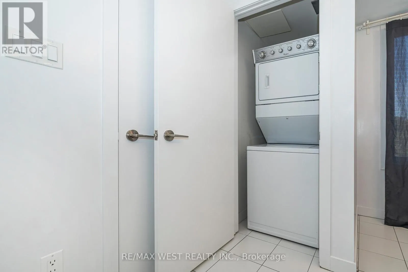 32 - 2061 WESTON ROAD