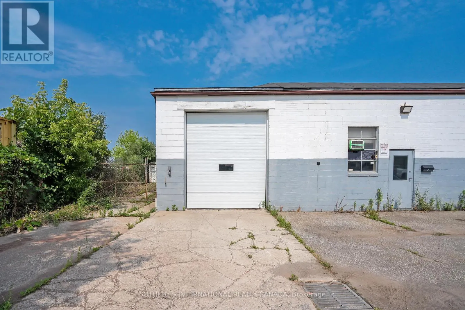 3 - 1505 SPEERS ROAD