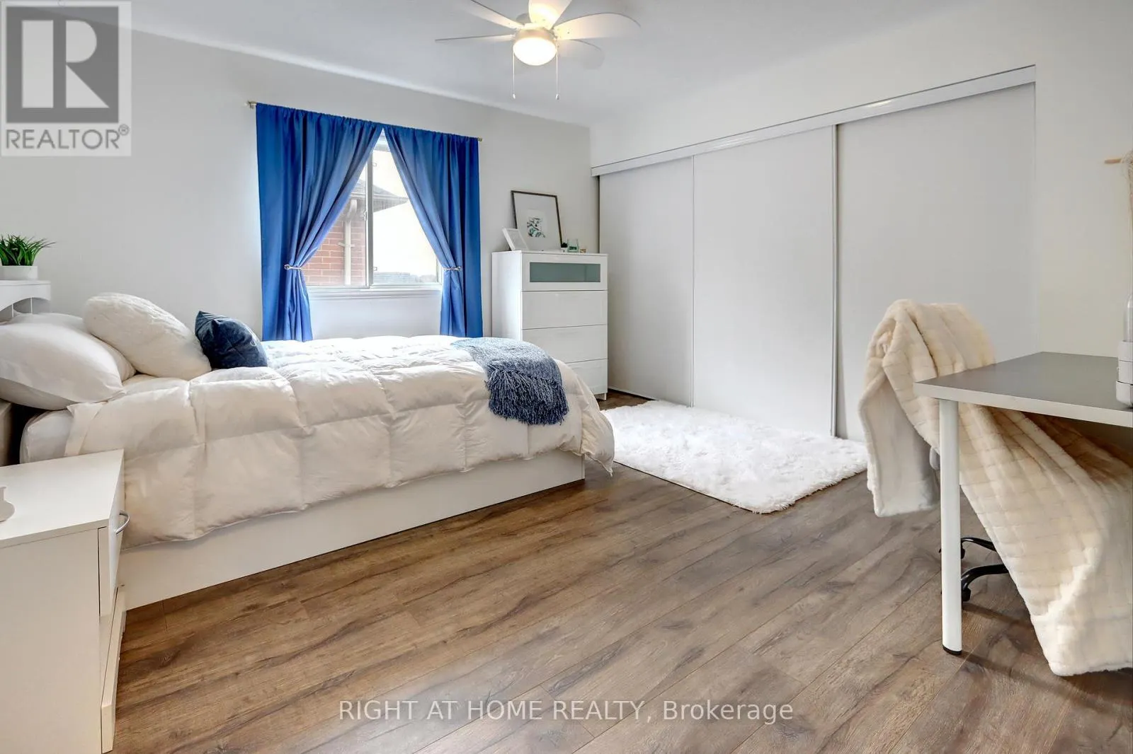 10 BERTON BOULEVARD
