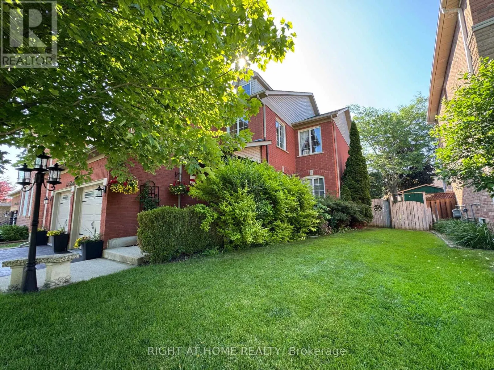 10 BERTON BOULEVARD