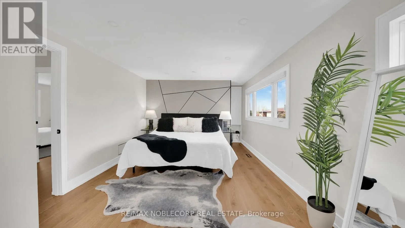 199 ELLWOOD DRIVE W