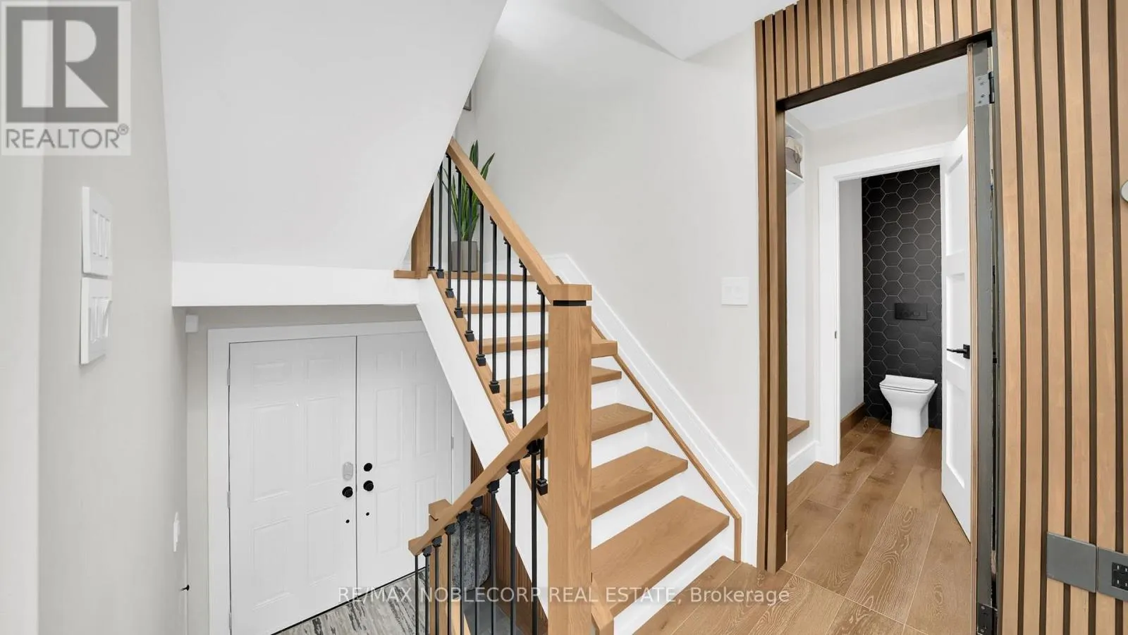 199 ELLWOOD DRIVE W