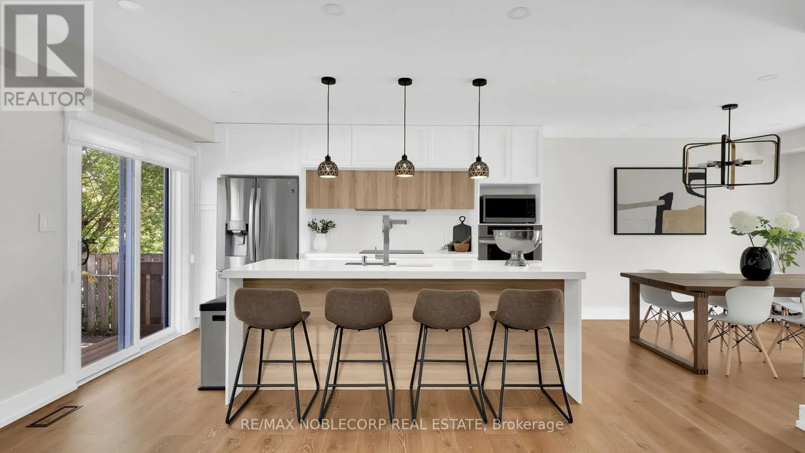 199 ELLWOOD DRIVE W