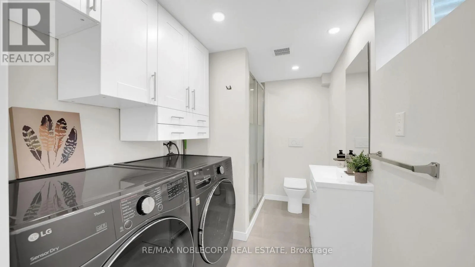 199 ELLWOOD DRIVE W