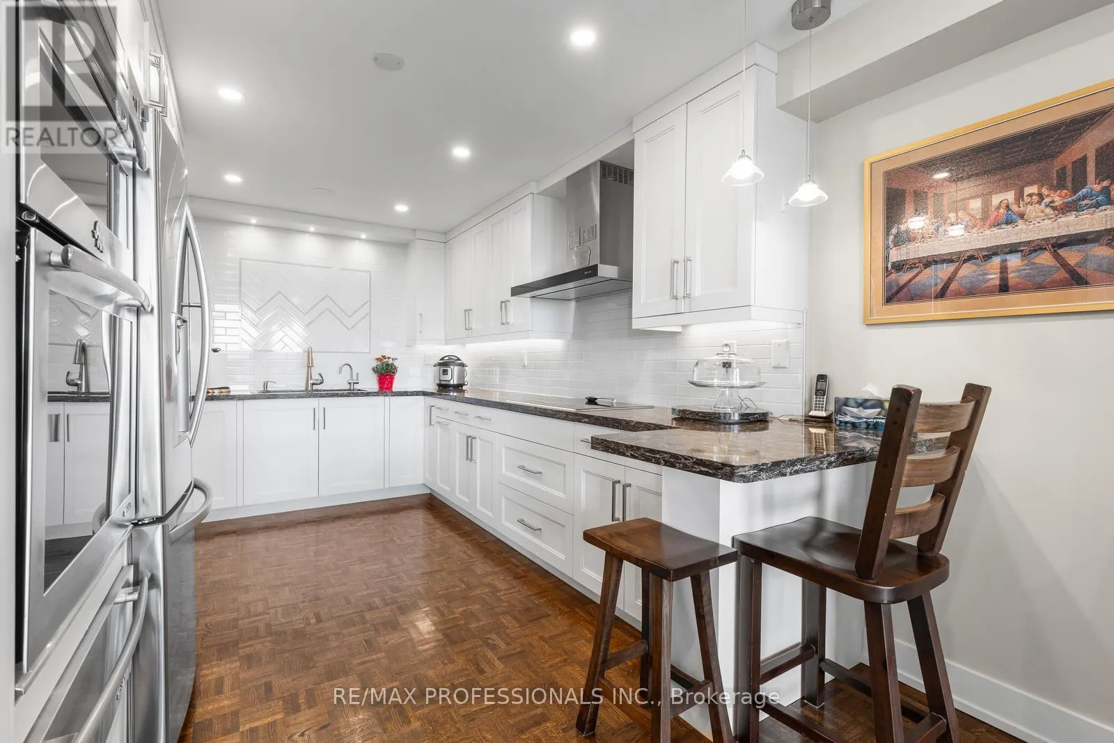 E5 - 296 MILL ROAD