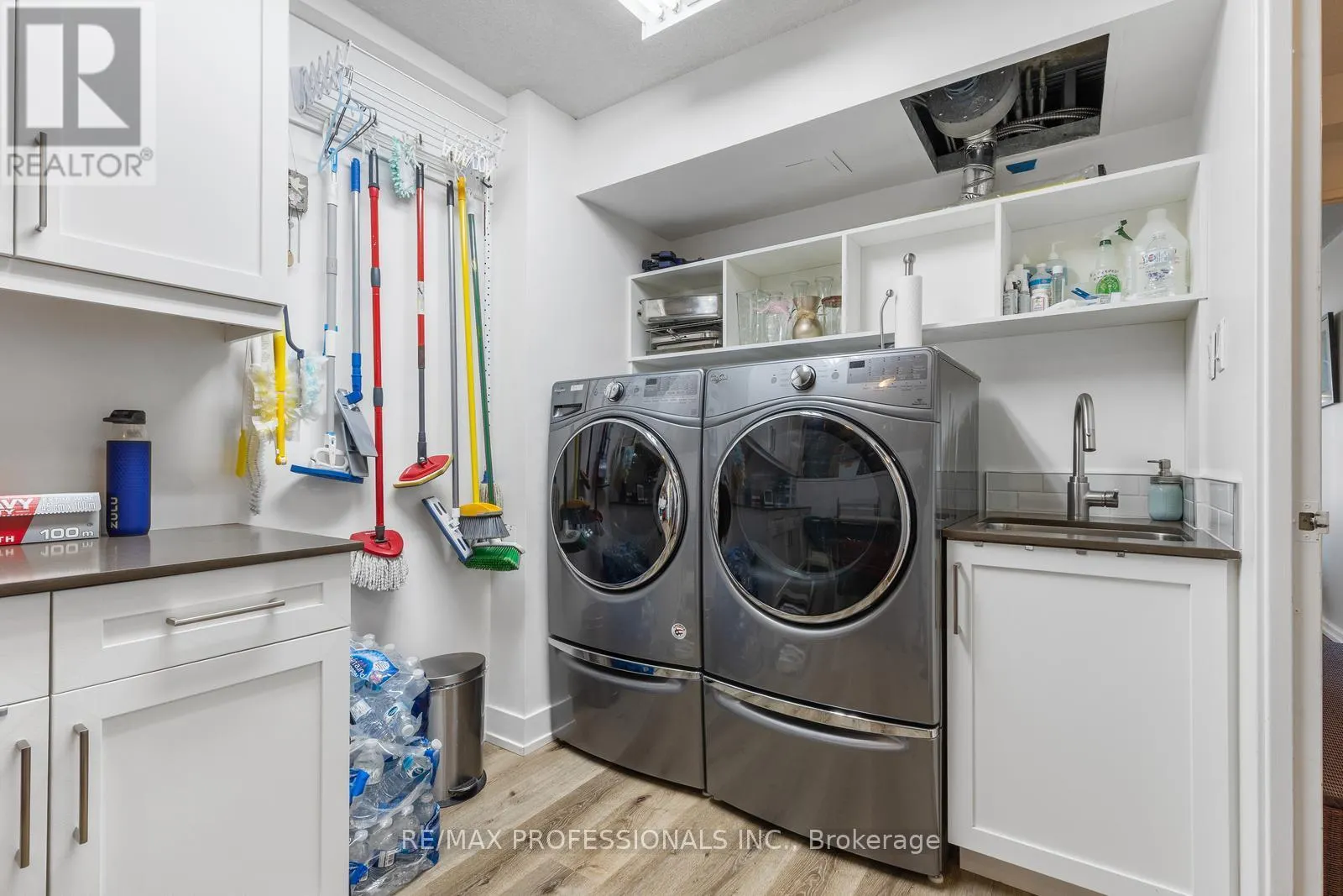E5 - 296 MILL ROAD