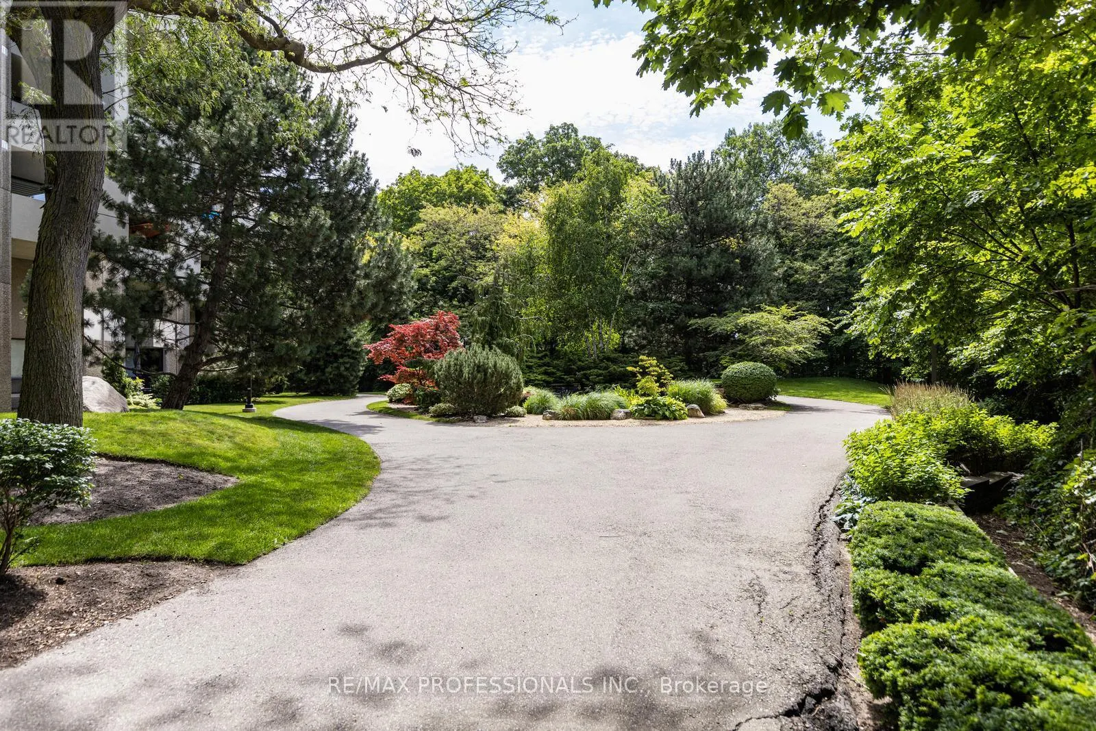 E5 - 296 MILL ROAD