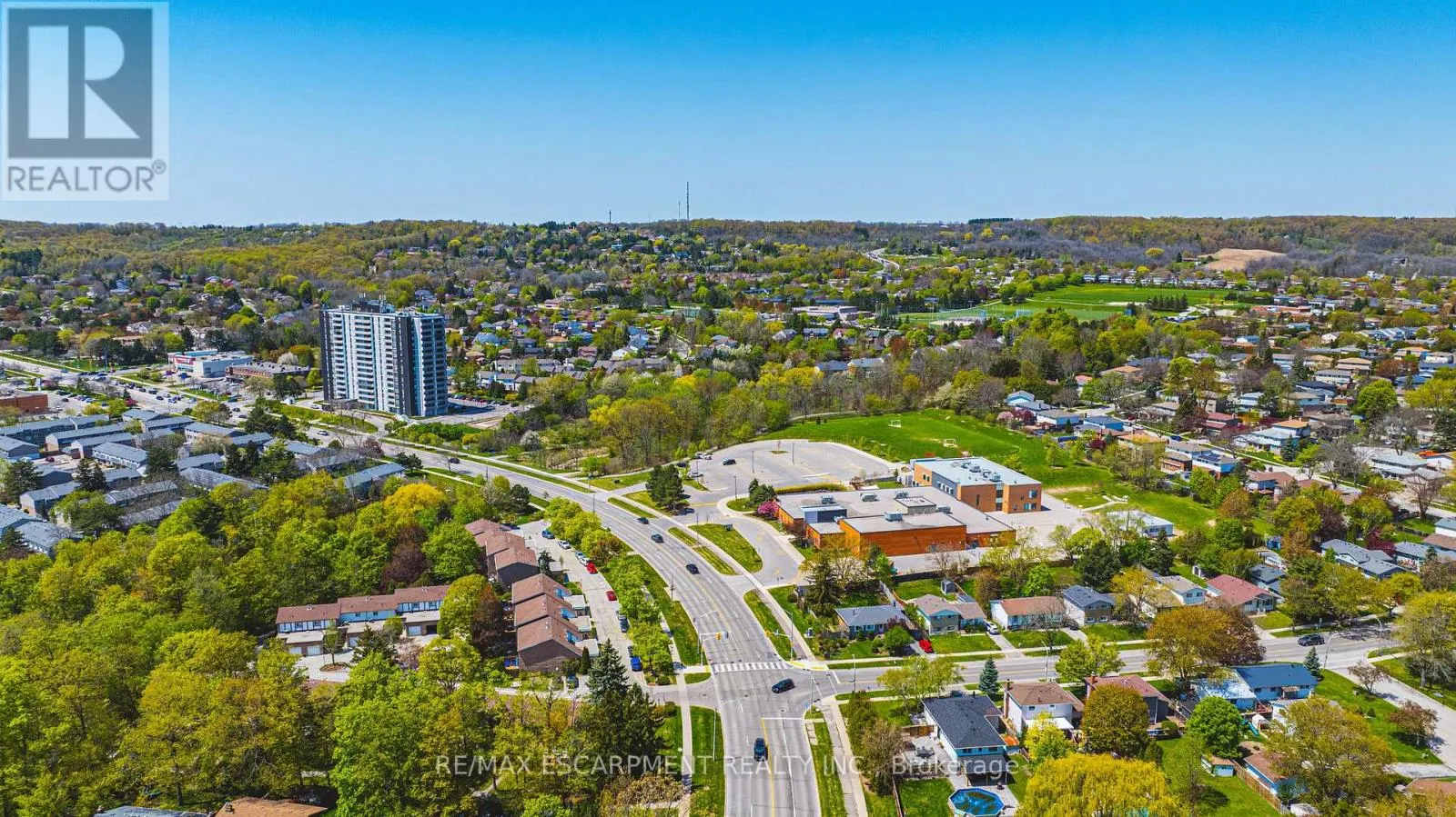 1403 - 2055 UPPER MIDDLE ROAD