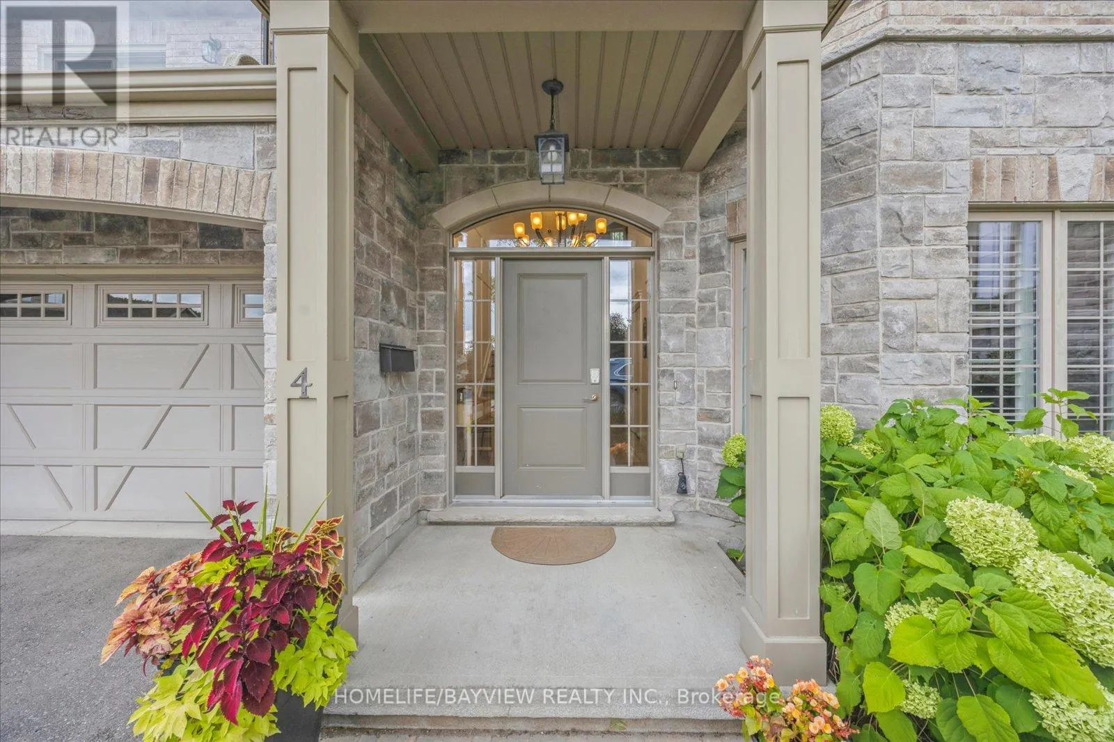 4 - 14 REDDINGTON DRIVE