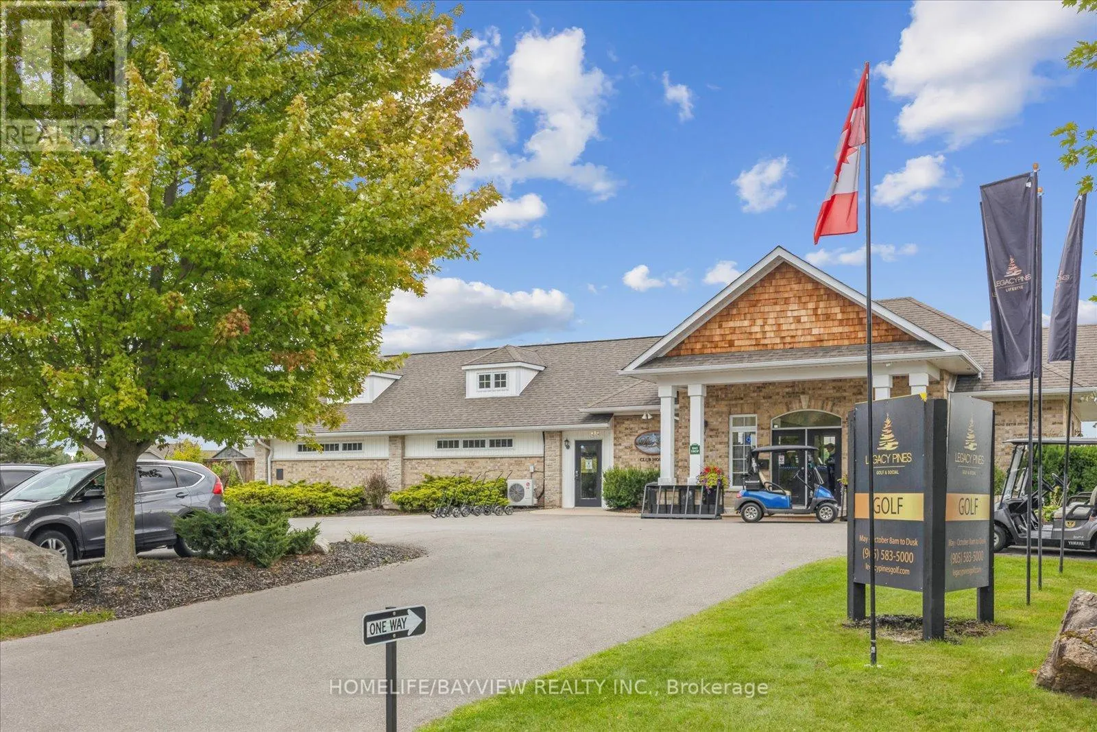 4 - 14 REDDINGTON DRIVE