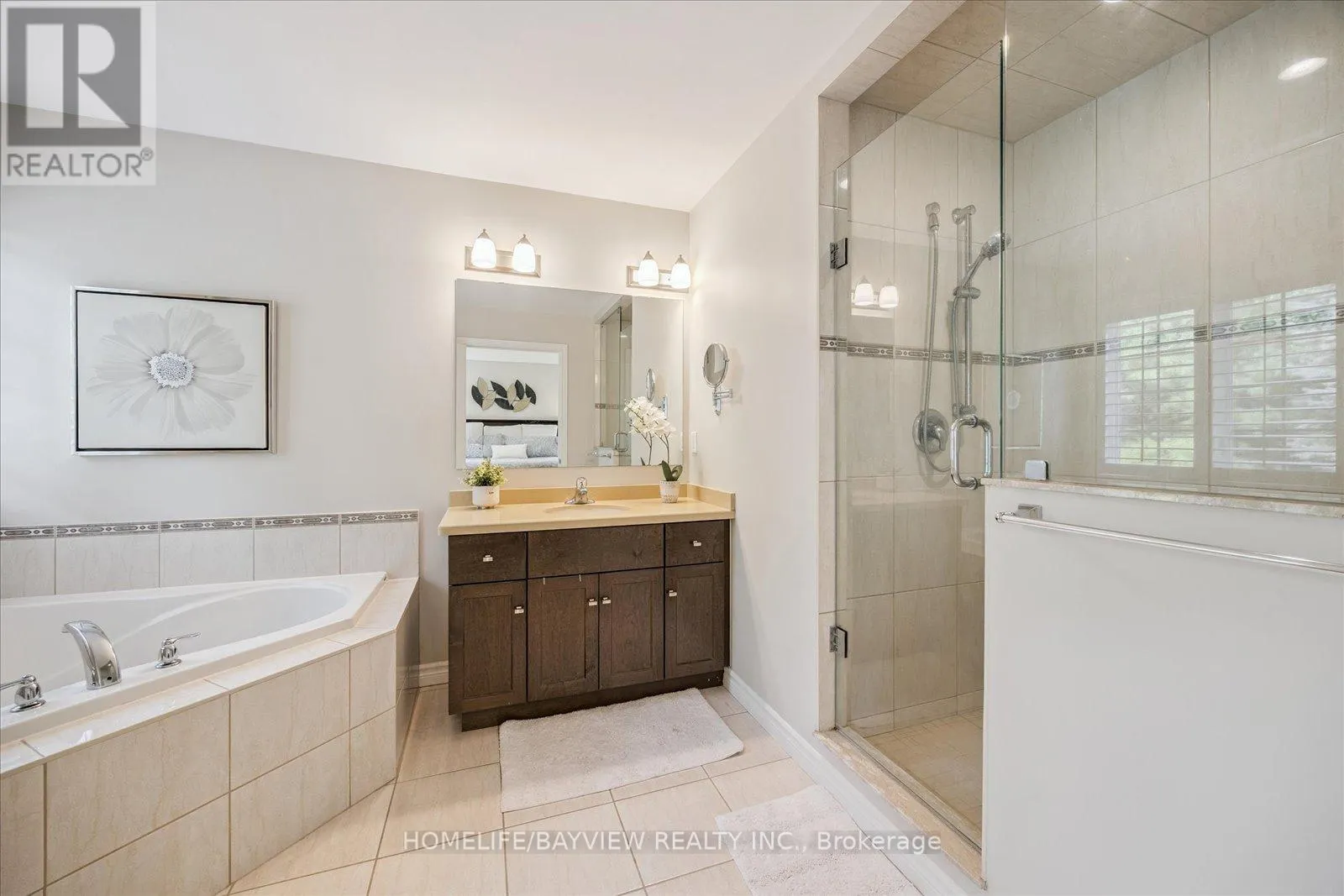4 - 14 REDDINGTON DRIVE