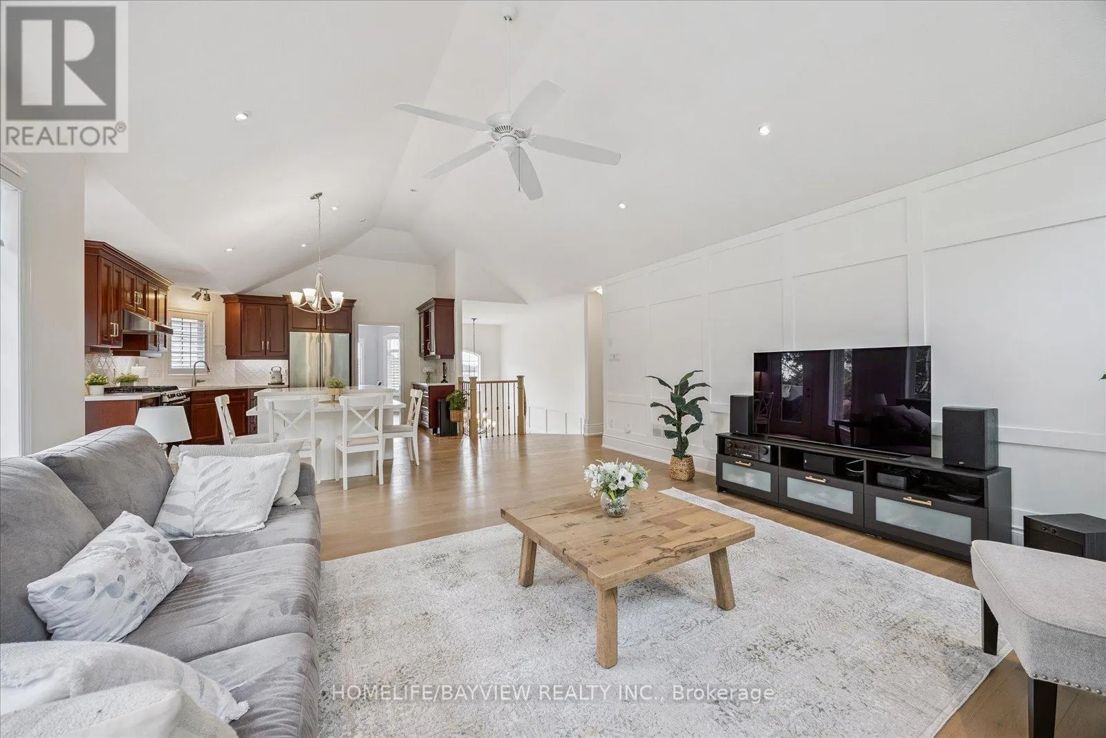 4 - 14 REDDINGTON DRIVE