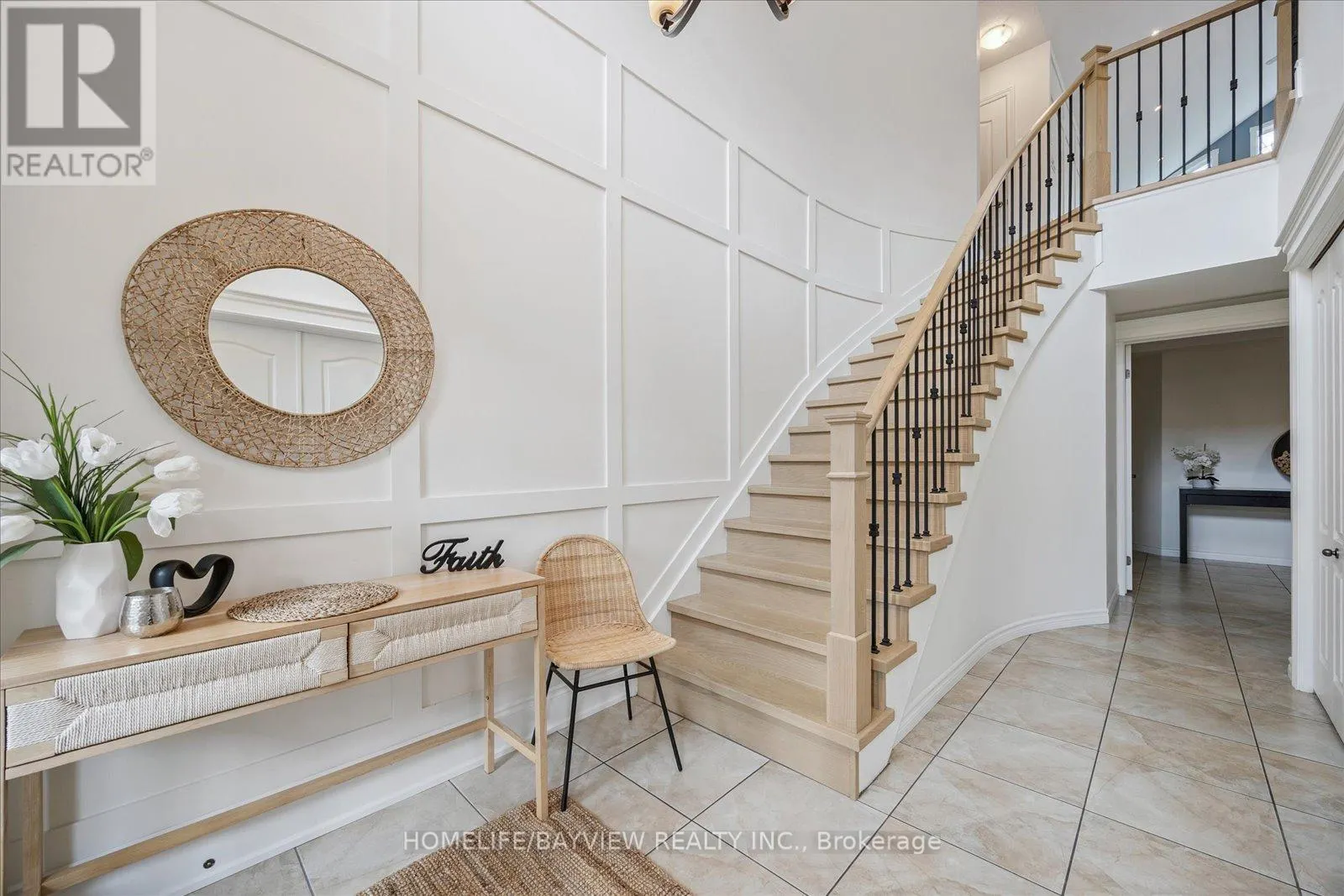 4 - 14 REDDINGTON DRIVE