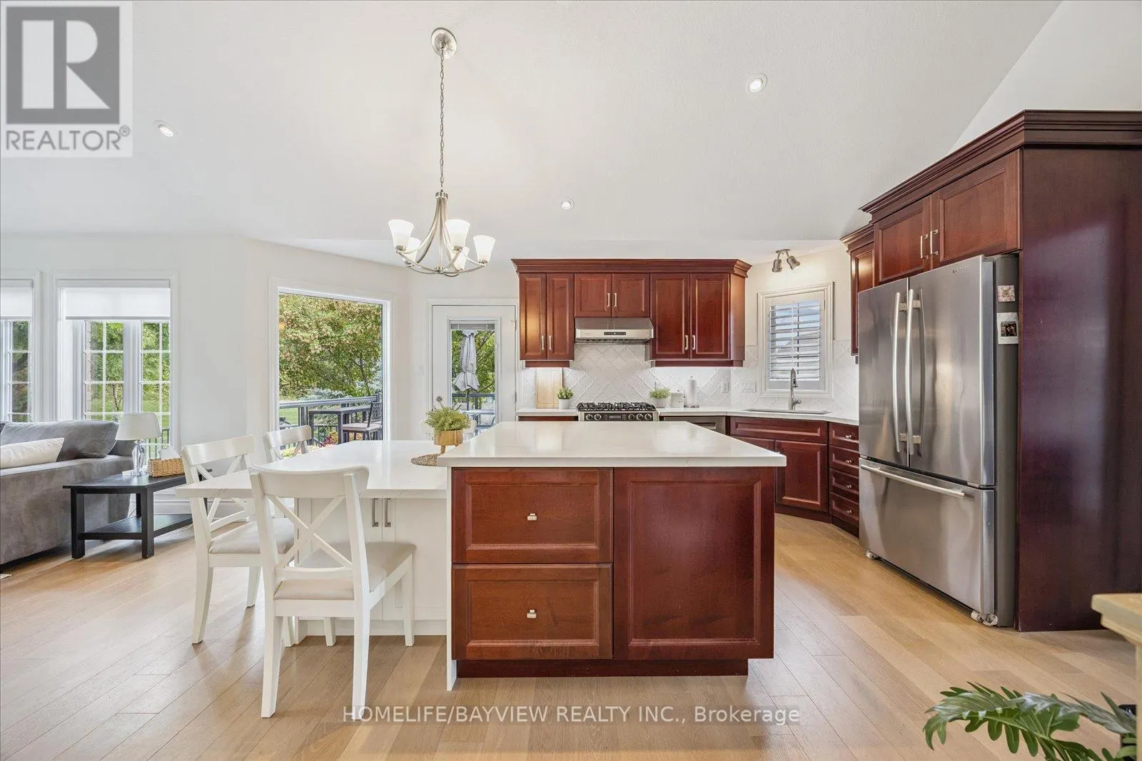 4 - 14 REDDINGTON DRIVE