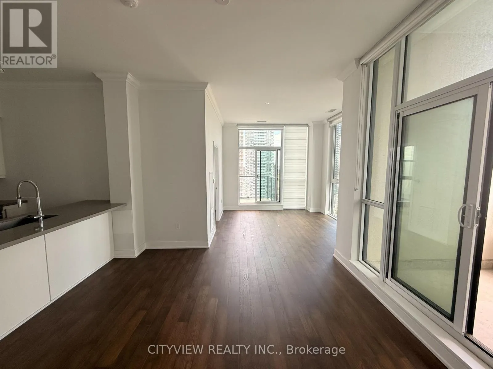 PH3 - 4085 PARKSIDE VILLAGE DRIVE