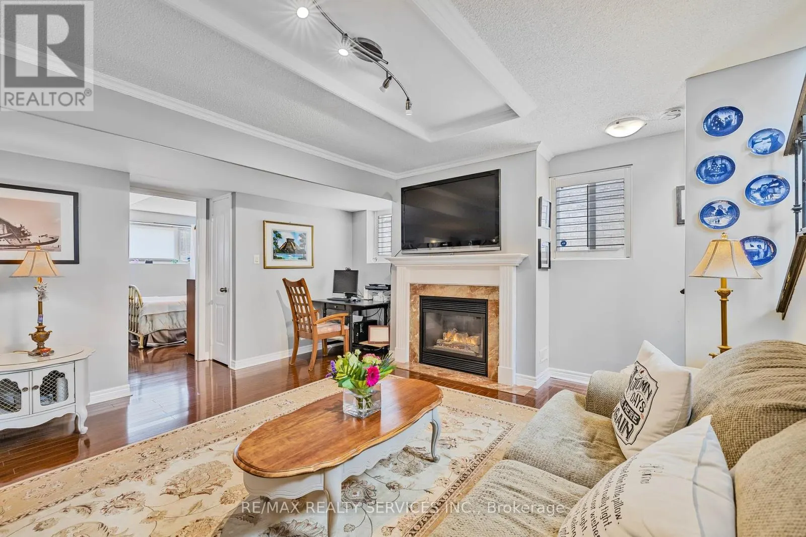 19 LIVINGSTON DRIVE