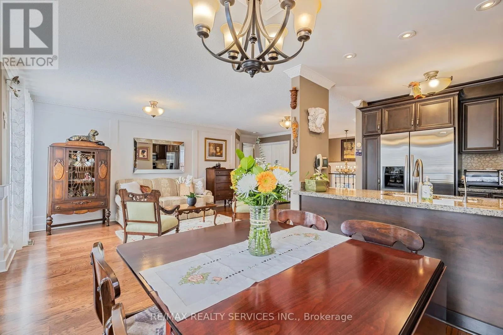 19 LIVINGSTON DRIVE
