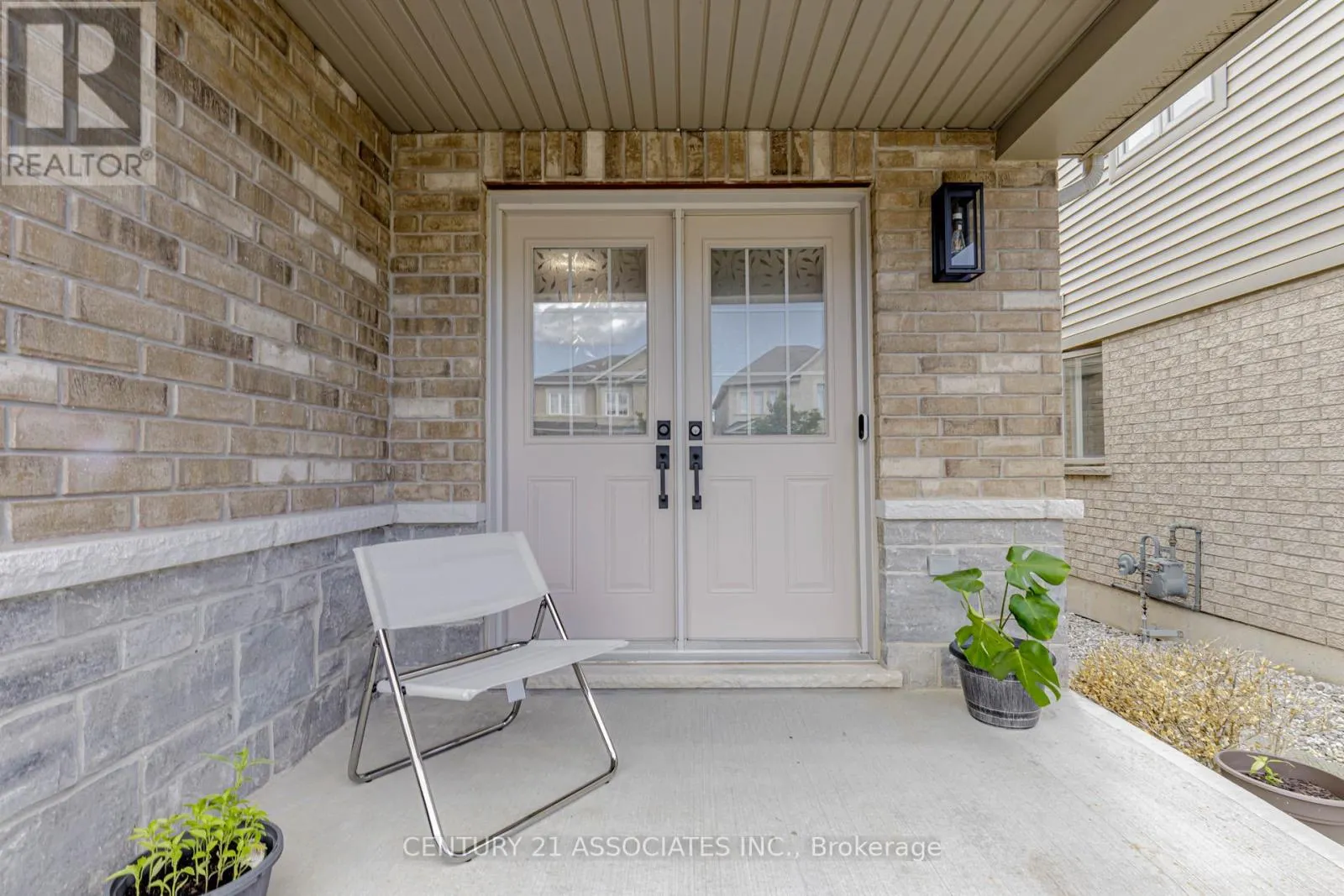 4622 KEYSTONE CRESCENT