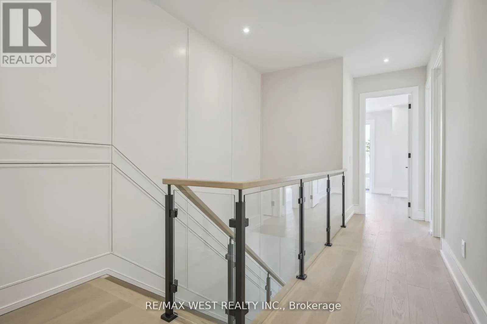 12B FOCH AVENUE