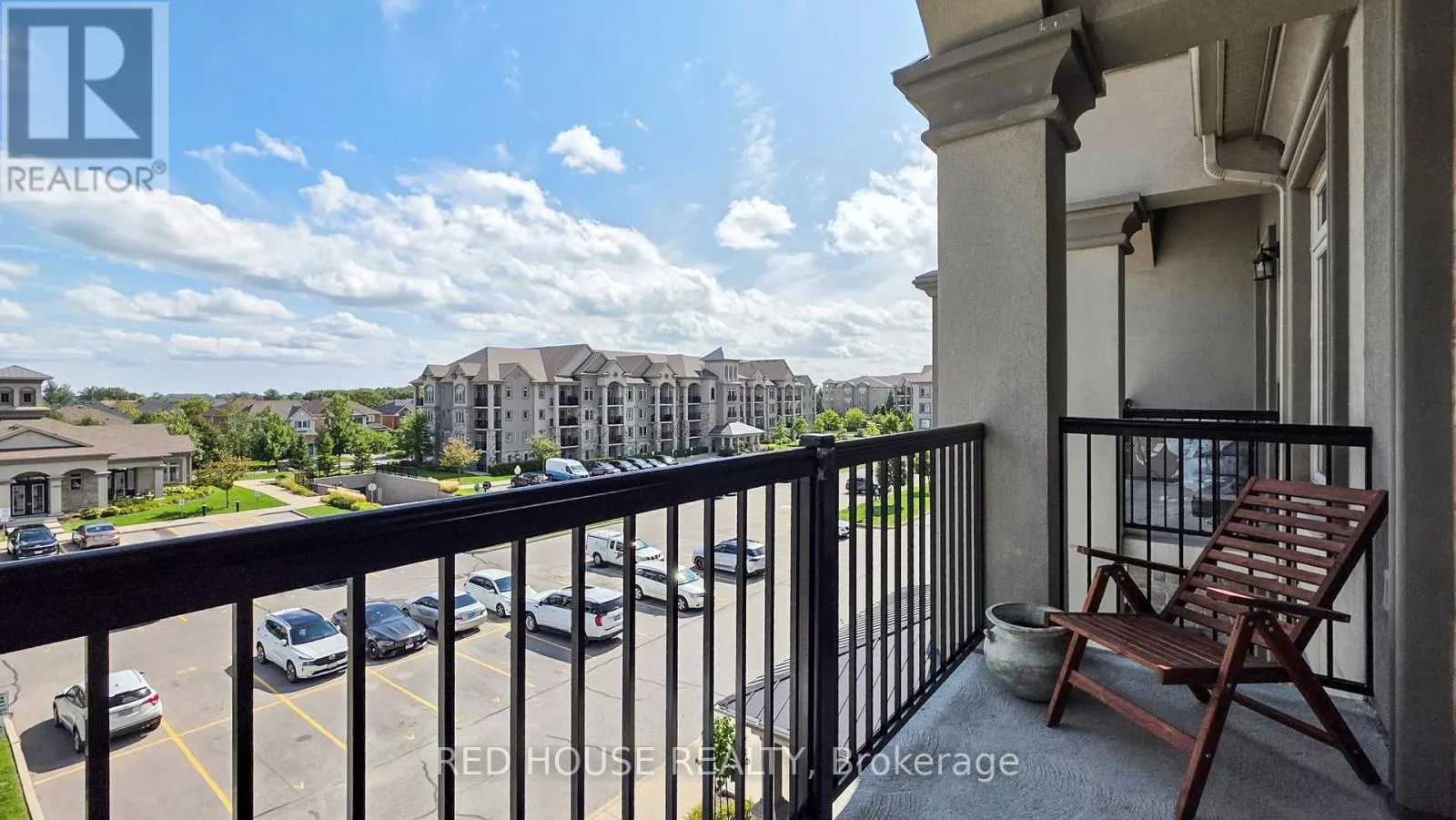 412 - 1460 MAIN STREET E