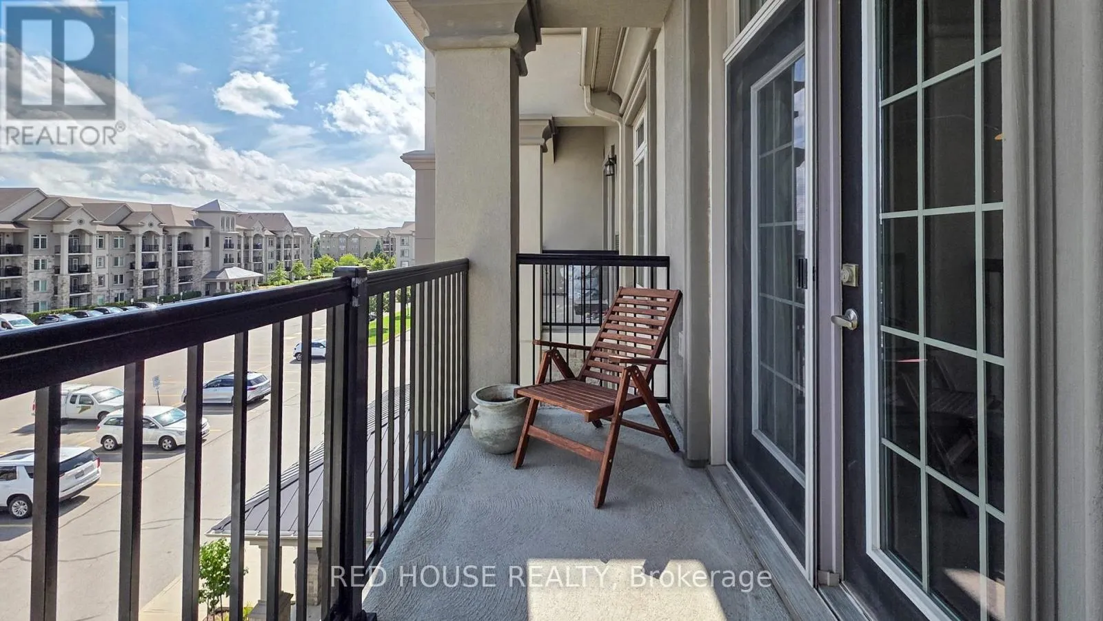 412 - 1460 MAIN STREET E