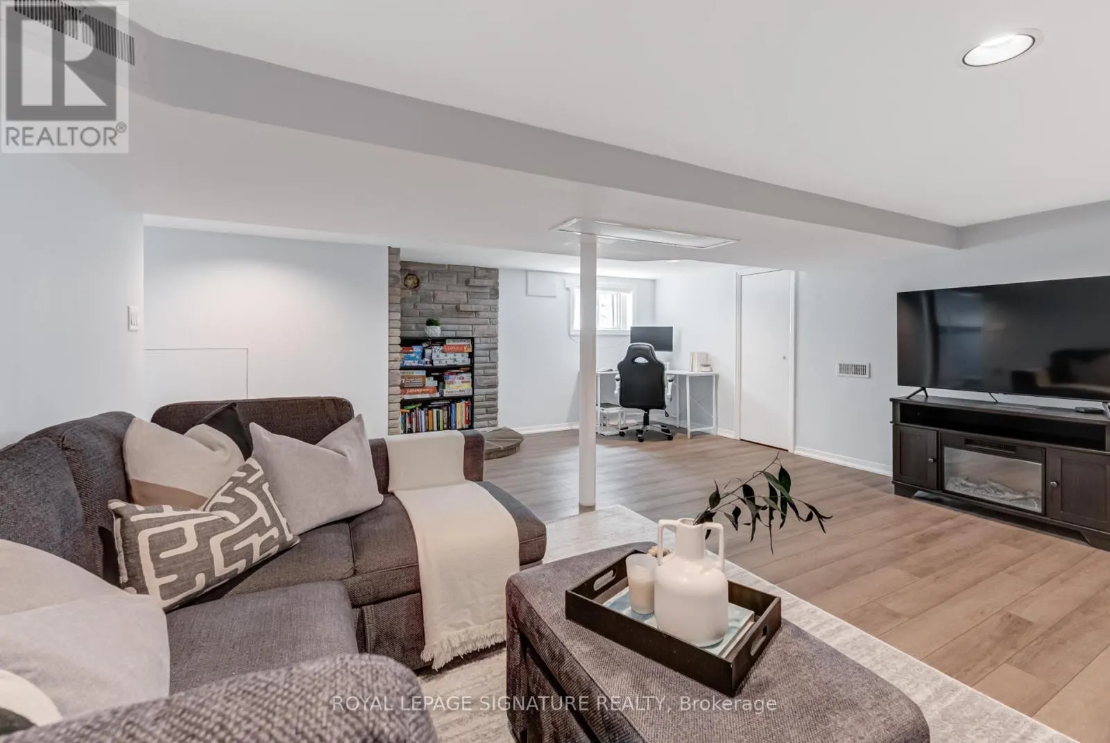 32 WHEATFIELD ROAD