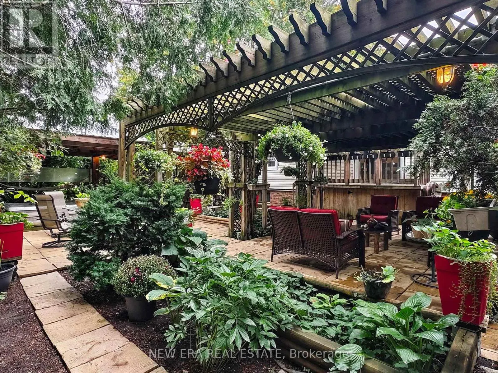 2669 INLAKE COURT