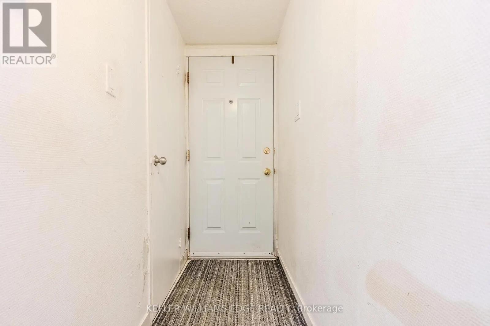 227 - 1055 DUNDAS STREET E