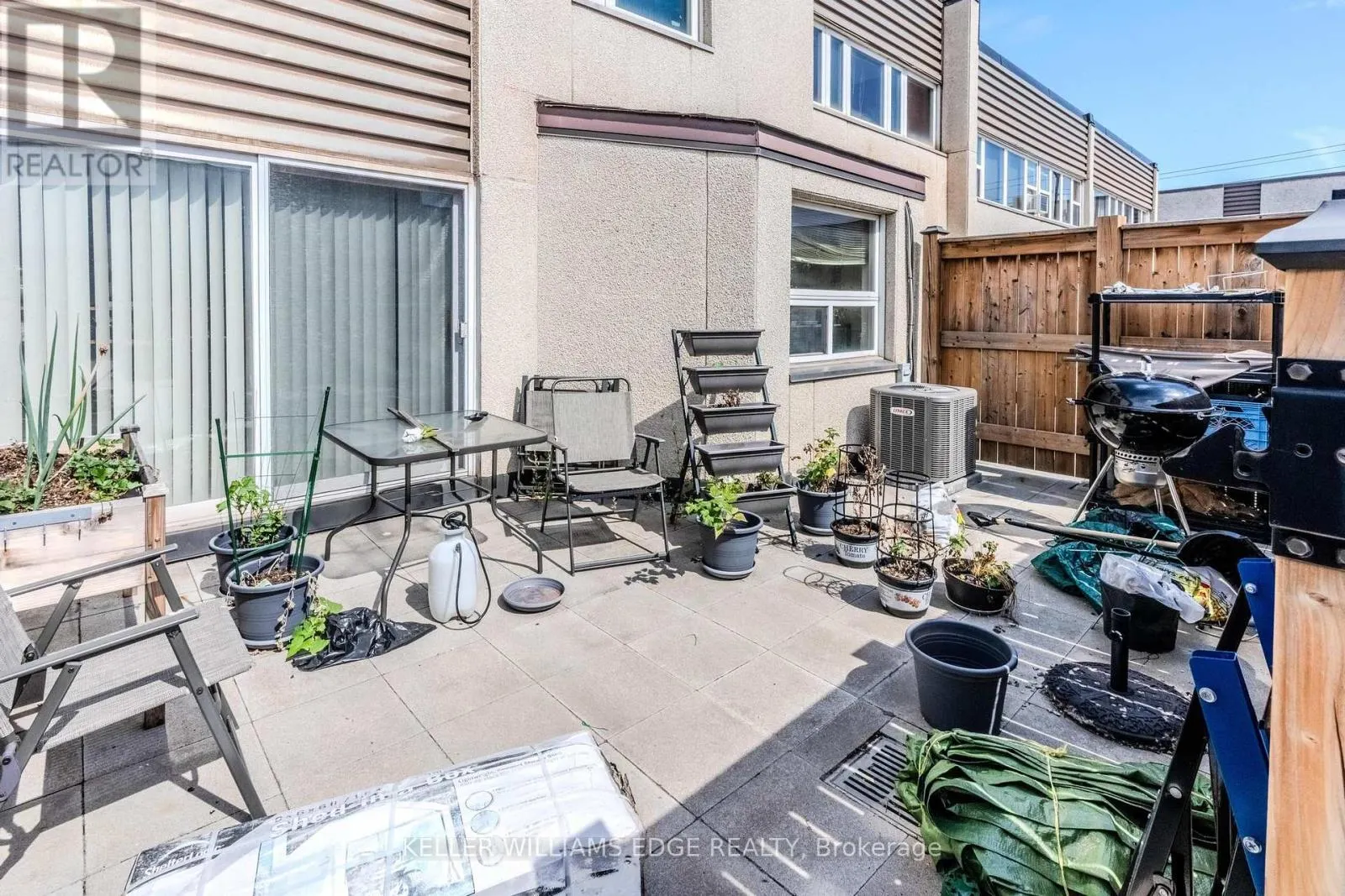 227 - 1055 DUNDAS STREET E