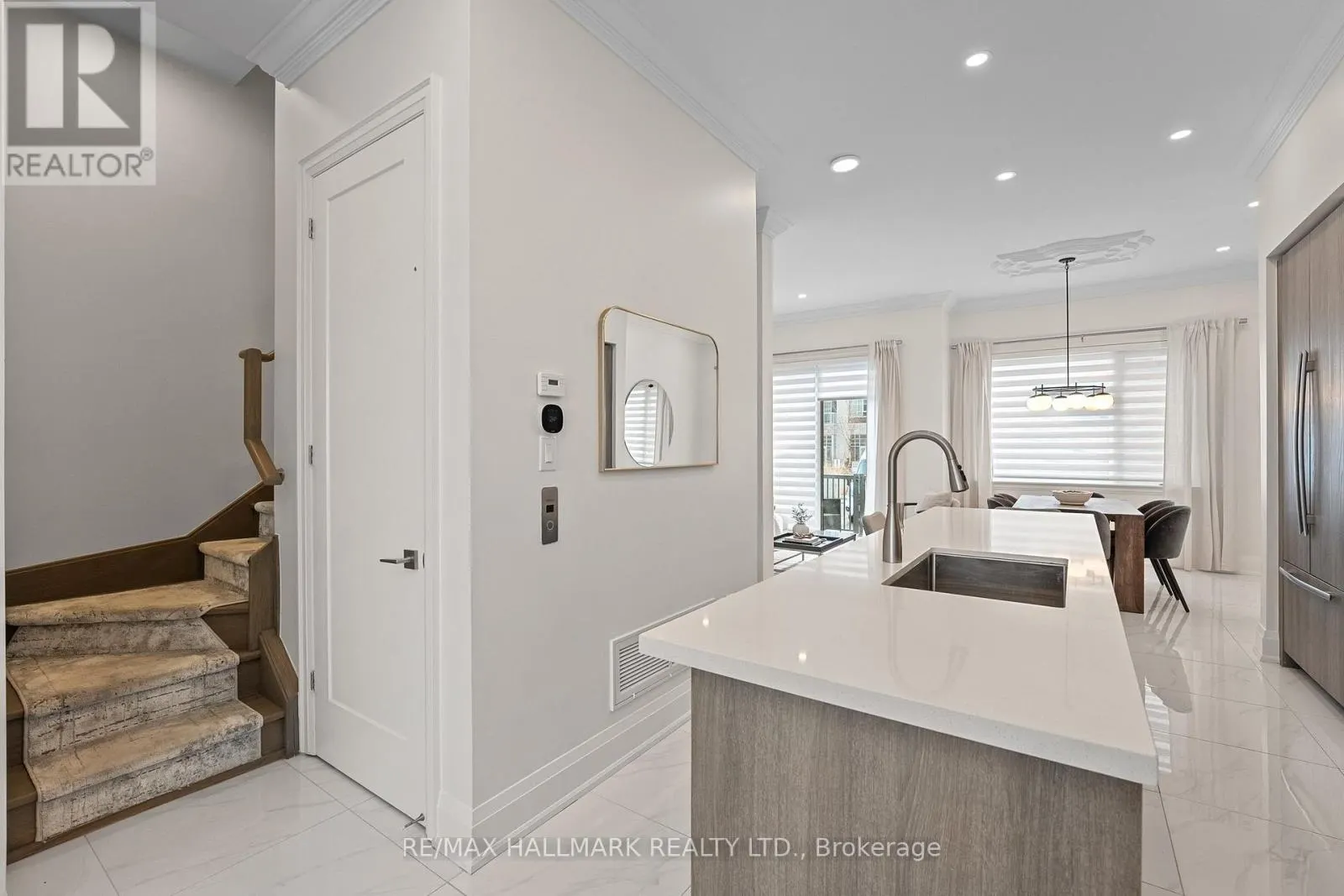 129 HIGH STREET W