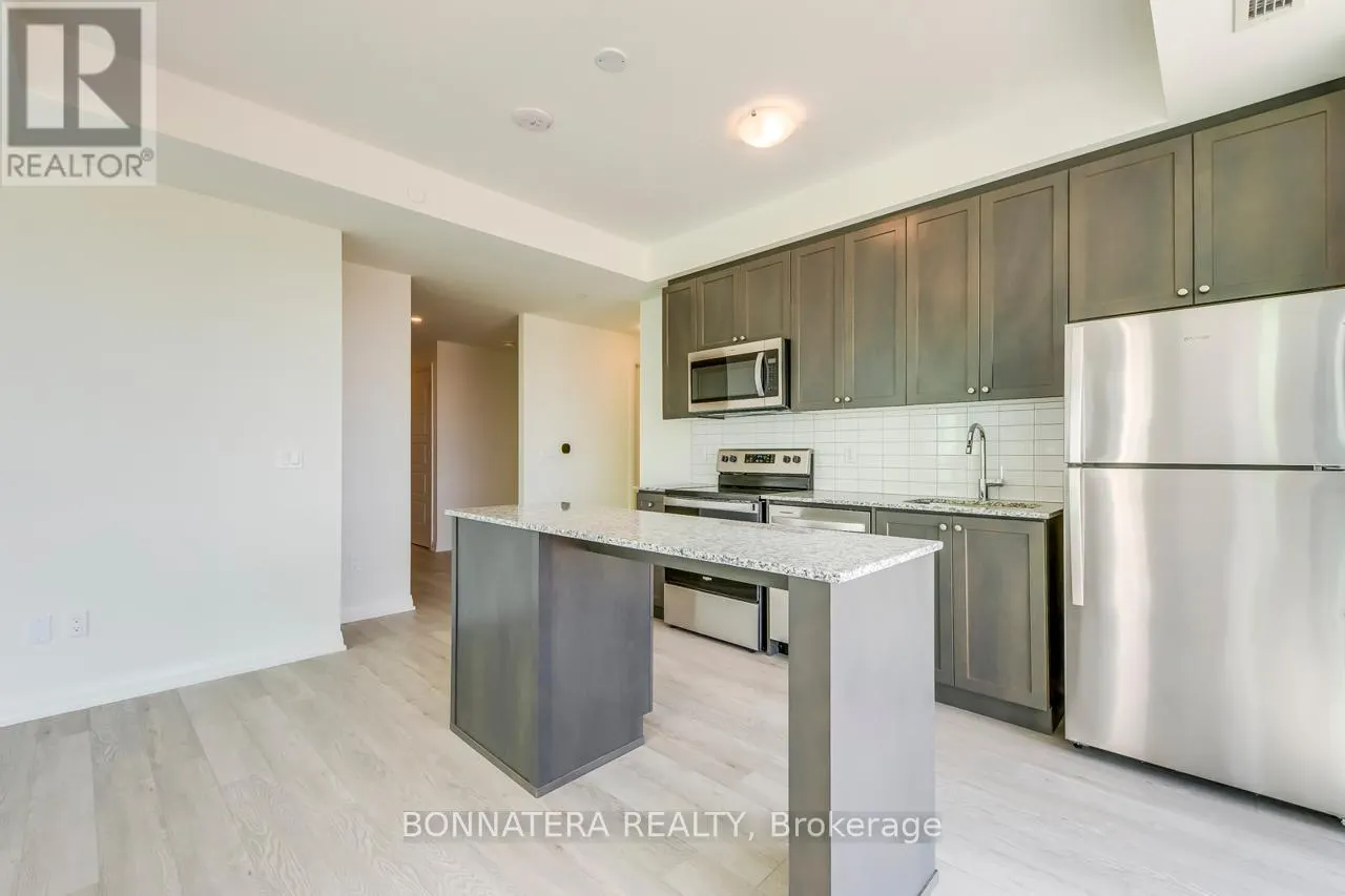411 - 3006 WILLIAM CUTMORE BOULEVARD