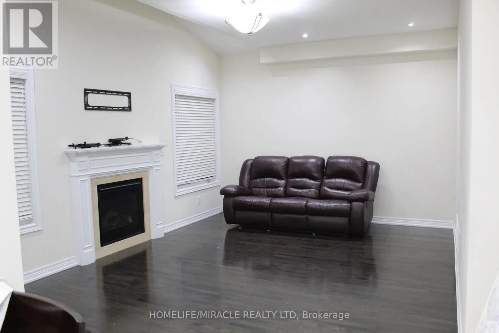 210 BELLCHASE TRAIL