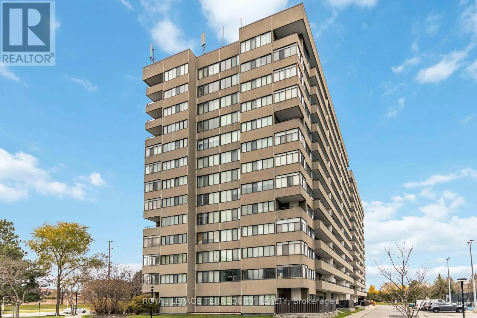 909 - 1300 MISSISSAUGA VALLEY BOULEVARD