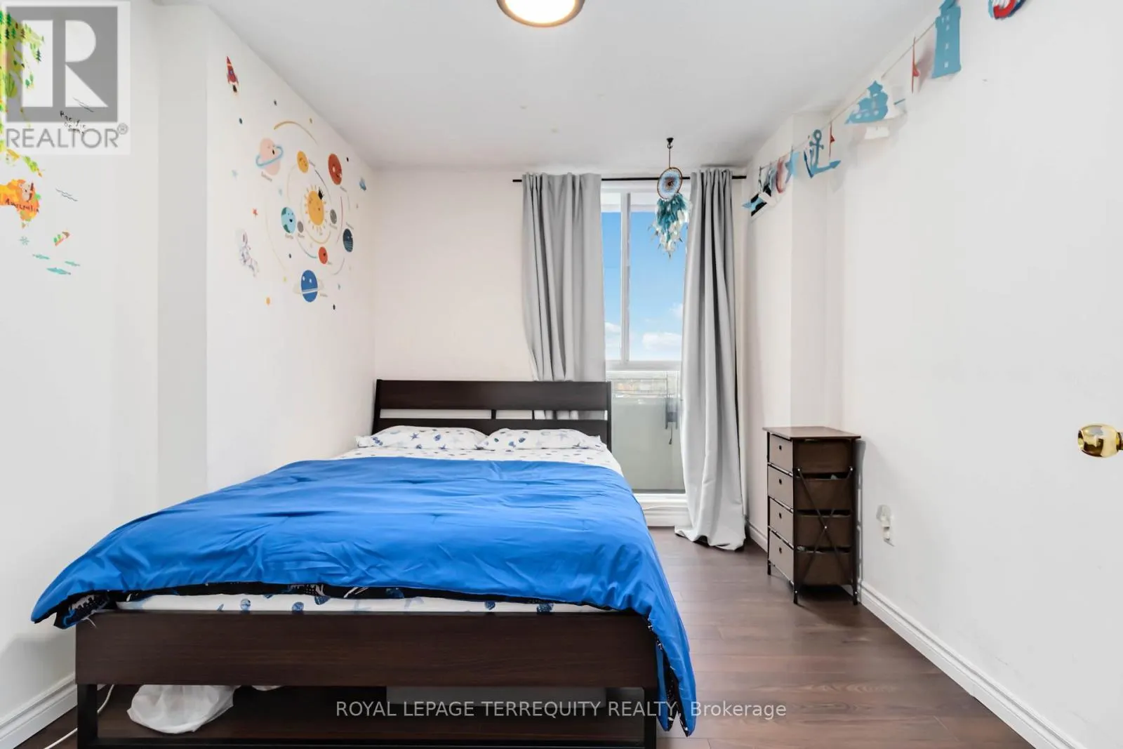 909 - 1300 MISSISSAUGA VALLEY BOULEVARD
