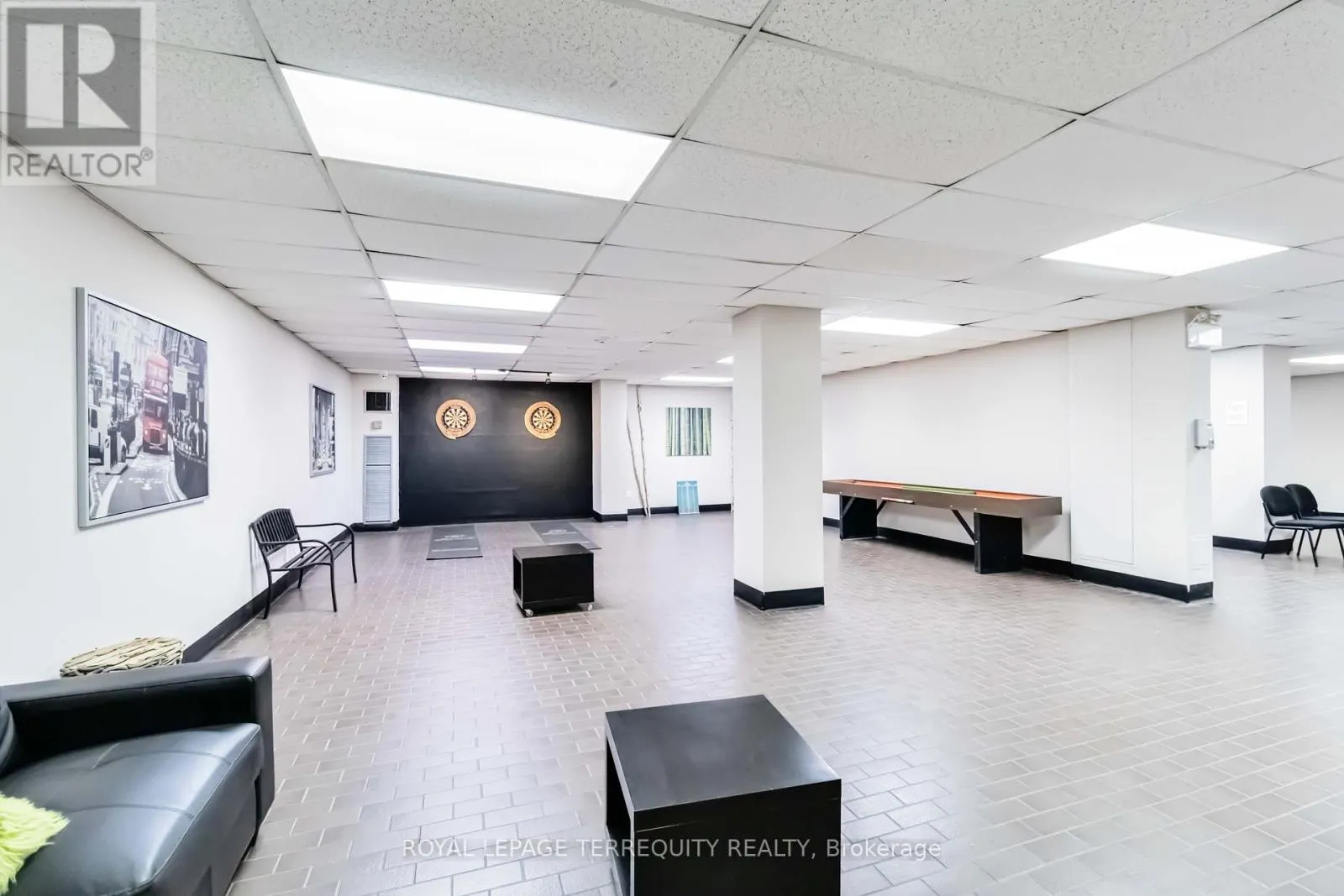 909 - 1300 MISSISSAUGA VALLEY BOULEVARD