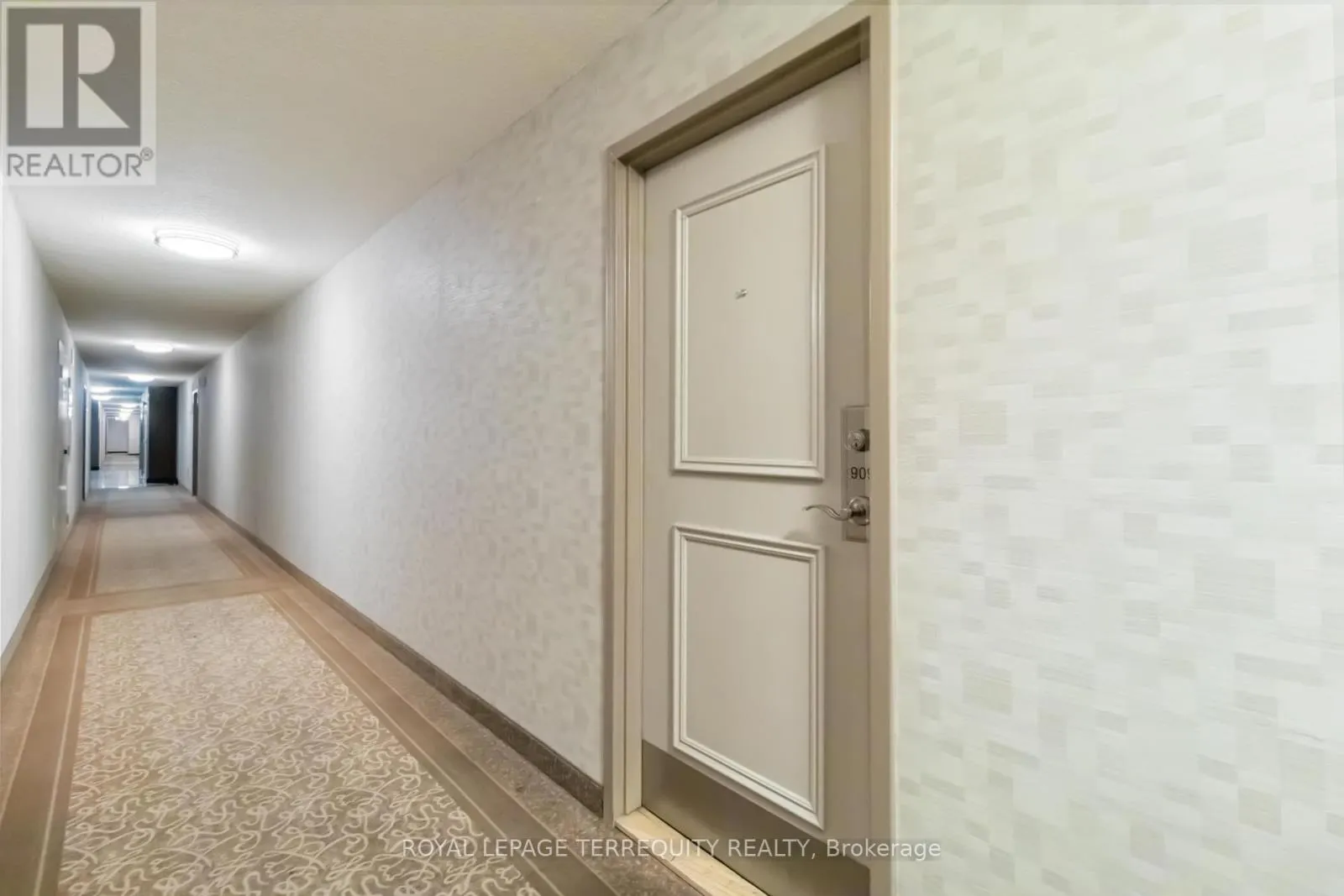 909 - 1300 MISSISSAUGA VALLEY BOULEVARD