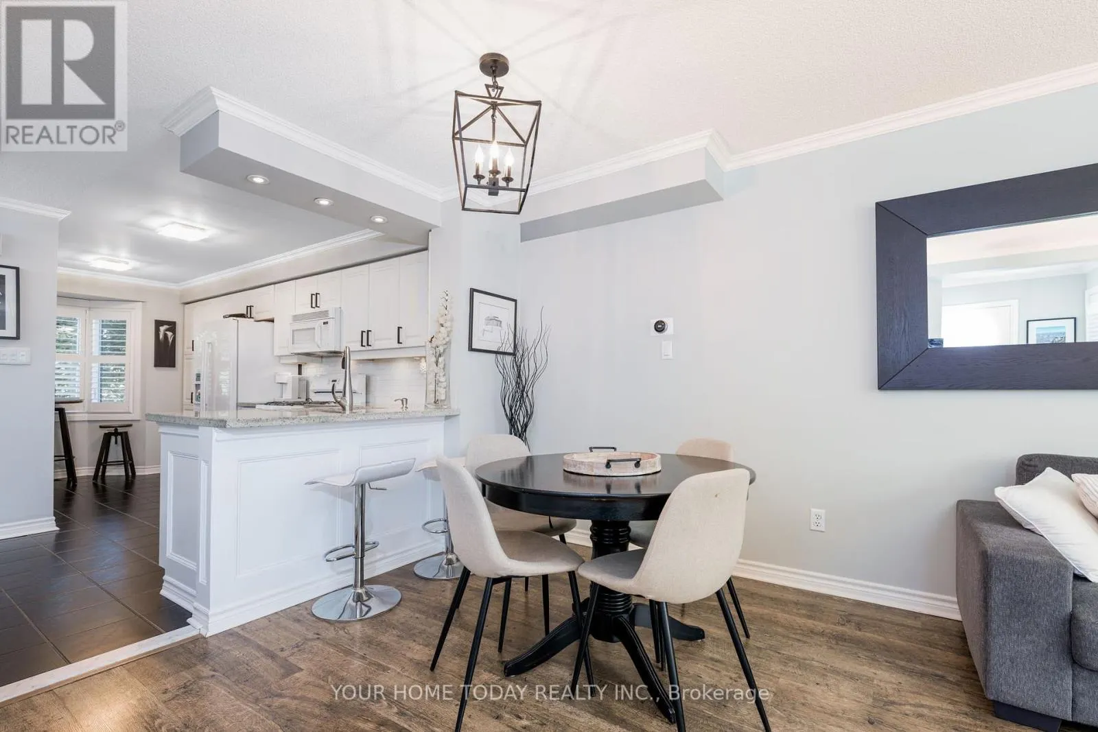 8 - 76 RIVER DRIVE