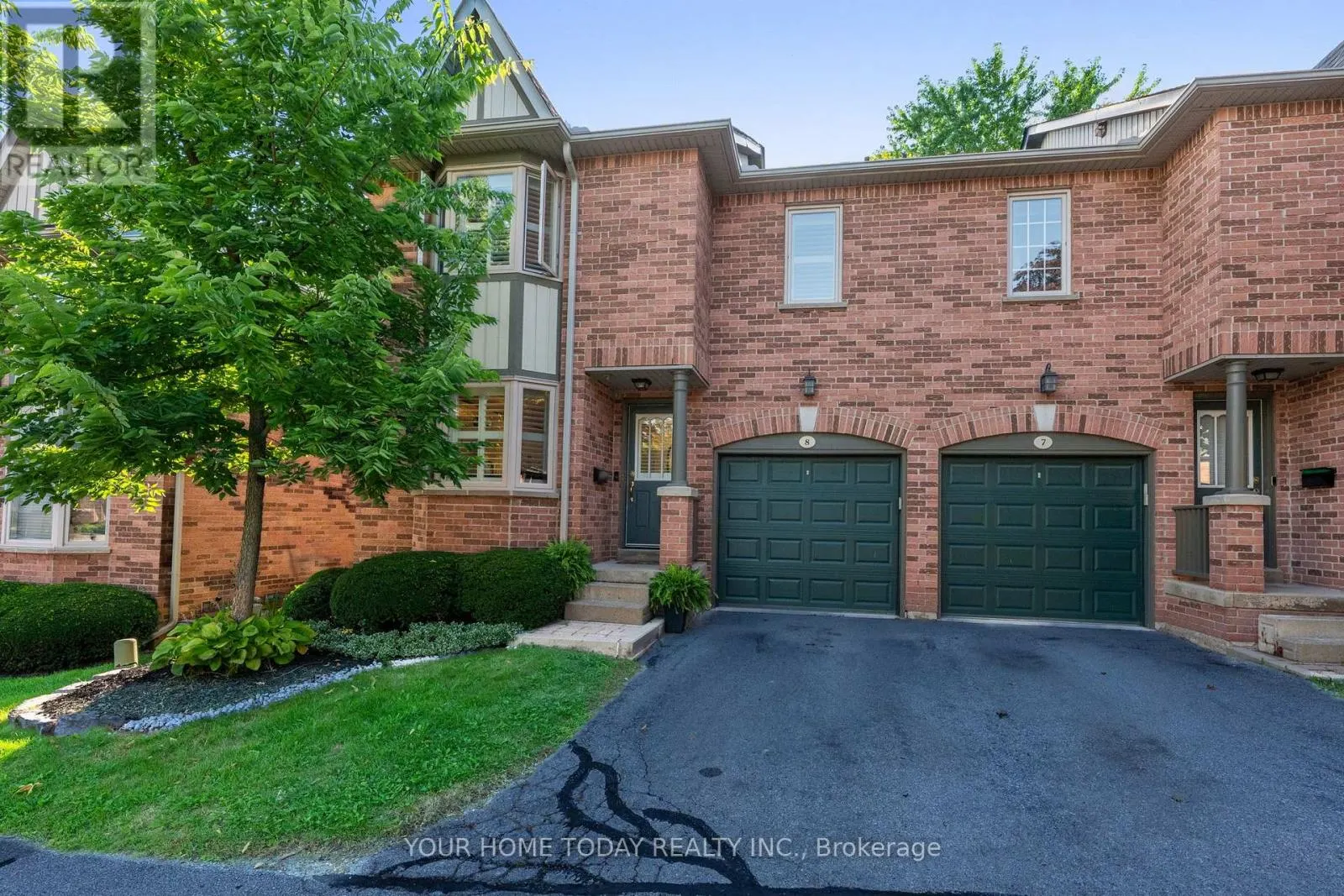 8 - 76 RIVER DRIVE