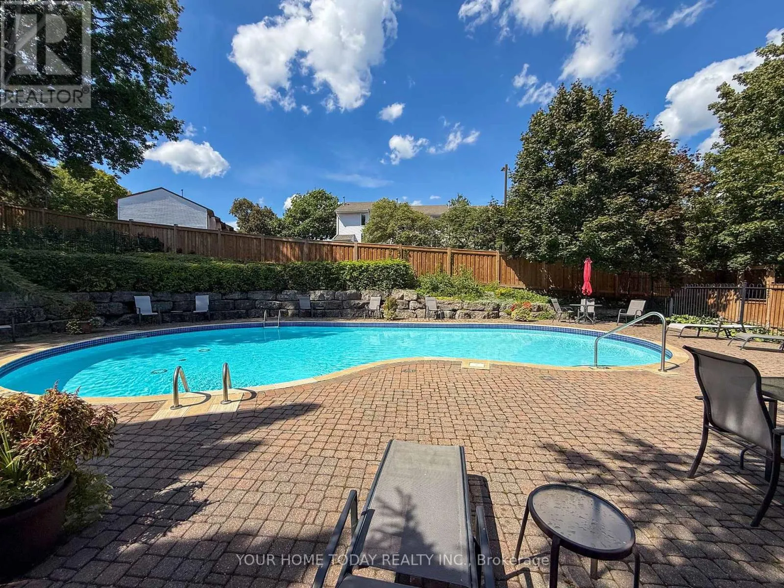 8 - 76 RIVER DRIVE