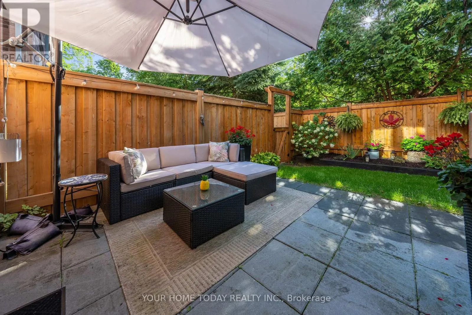 8 - 76 RIVER DRIVE