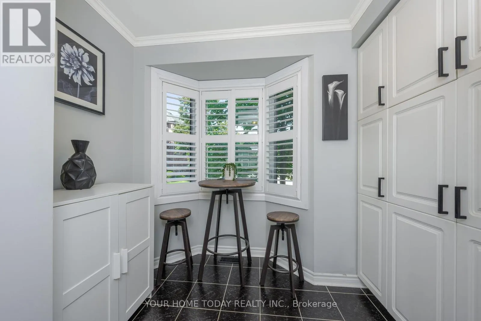 8 - 76 RIVER DRIVE